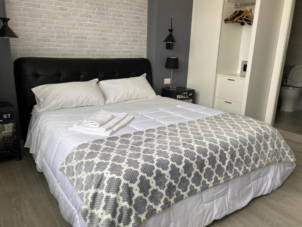 2B Fifteen Floor Suite Napoli מראה חיצוני תמונה