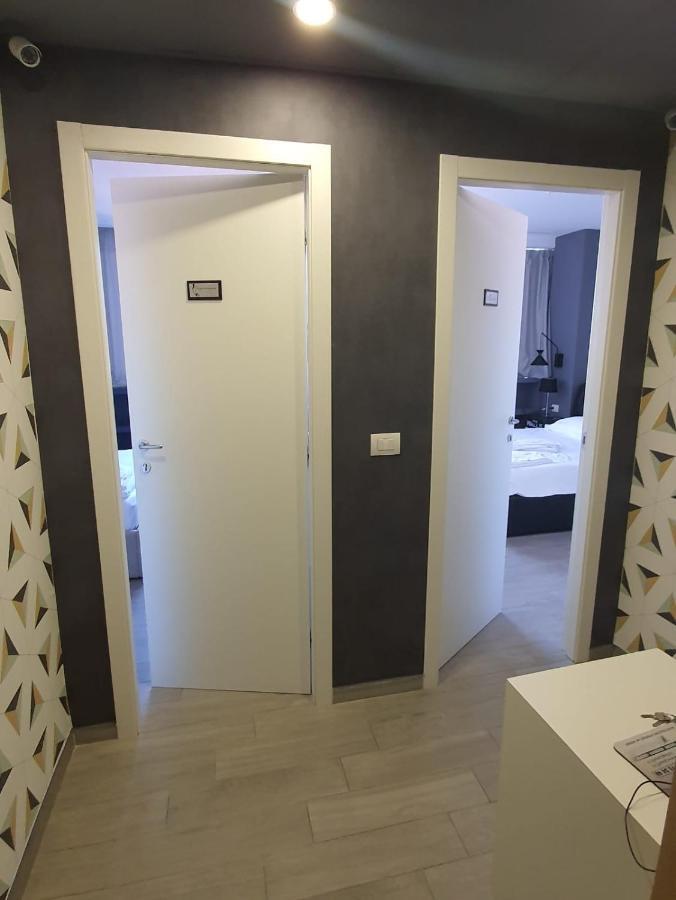2B Fifteen Floor Suite Napoli מראה חיצוני תמונה